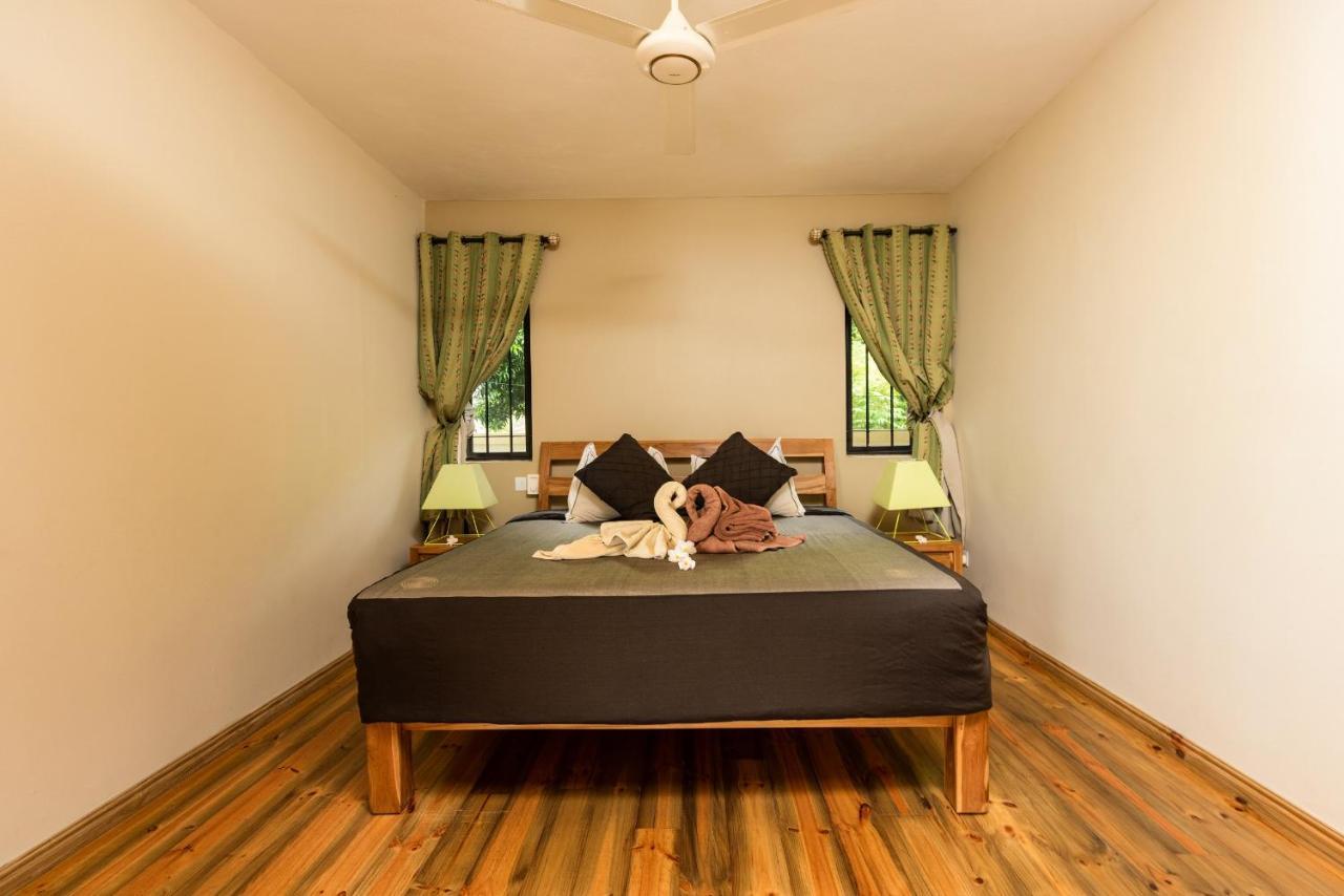 Happy Days Guest House Le Morne Brabant Kültér fotó